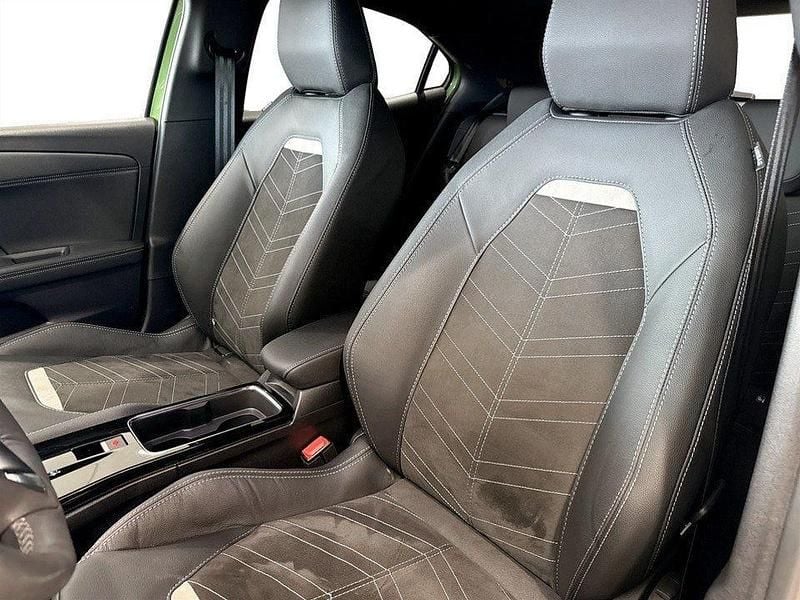 Begagnad Opel Mokka Ultimate 131 HK (96 kW) 2024 Grön SUV