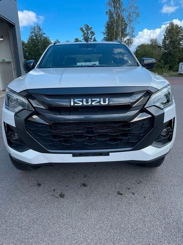 Vit Ny 2024 Isuzu D-Max Pickup | 722 500 kr (Bra pris) - Bild 1/4