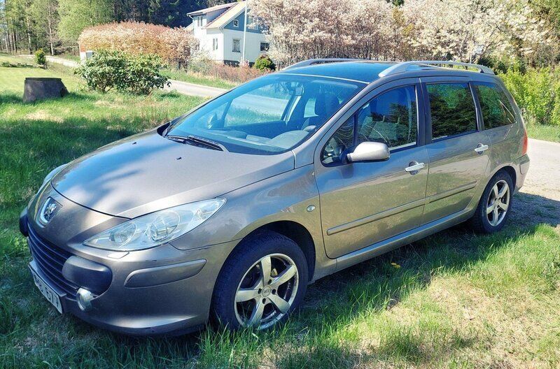 Grå Begagnad 2006 Peugeot 307 Kombi | 19 000 kr (Marknadspris) - Bild 1/4