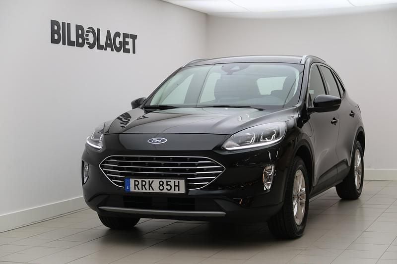 Svart Begagnad 2022 Ford Kuga Titanium SUV | 249 800 kr (Marknadspris) - Bild 1/4