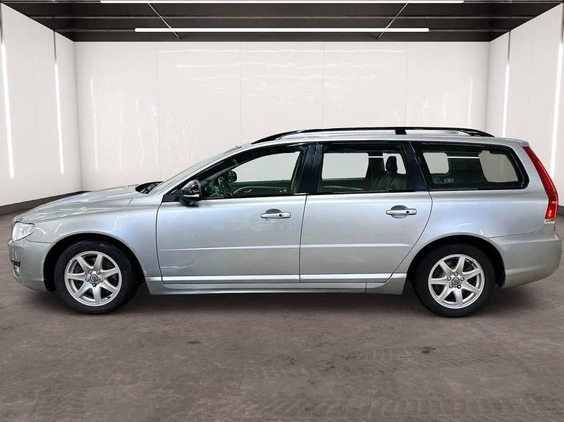 Begagnad Volvo V70 Dynamic 181 HK (133 kW) 2015 Silver Kombi