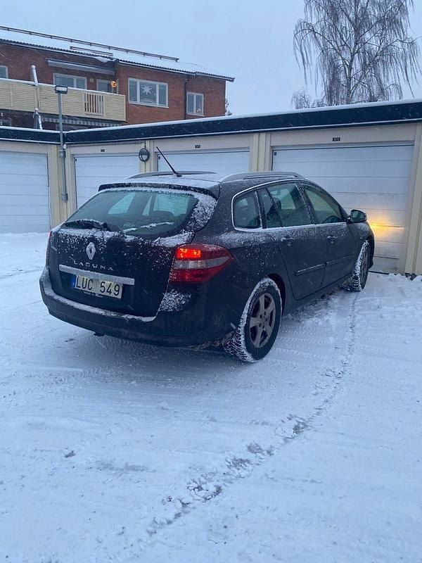 Begagnad 2011 Renault Laguna GrandTour Kombi | 33 500 kr (Marknadspris) - Bild 1/4