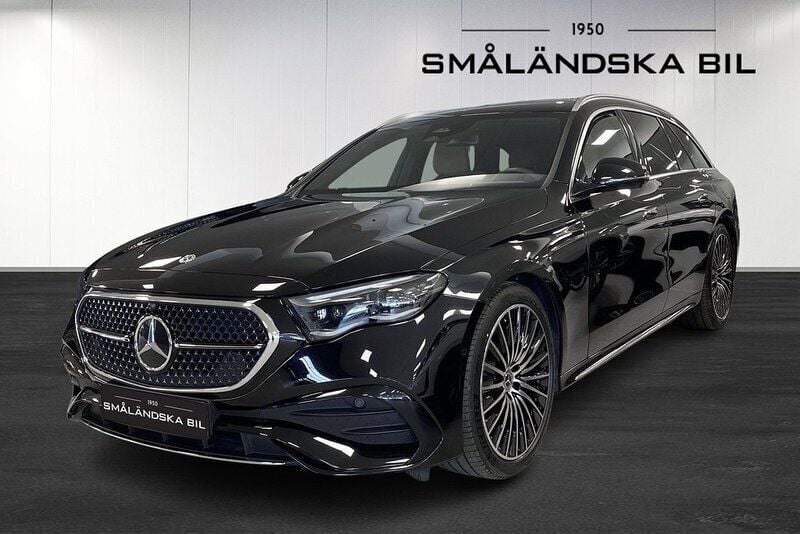 Obsidiansvart metallic Begagnad 2024 Mercedes E300 AMG line Kombi | 719 000 kr (Lite dyr) - Bild 1/4