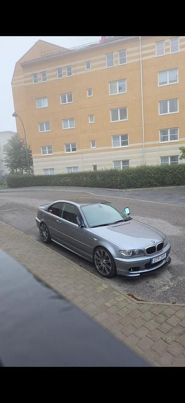 Begagnad BMW 325 M Sport 192 HK (141 kW) 2004 Sportkupé