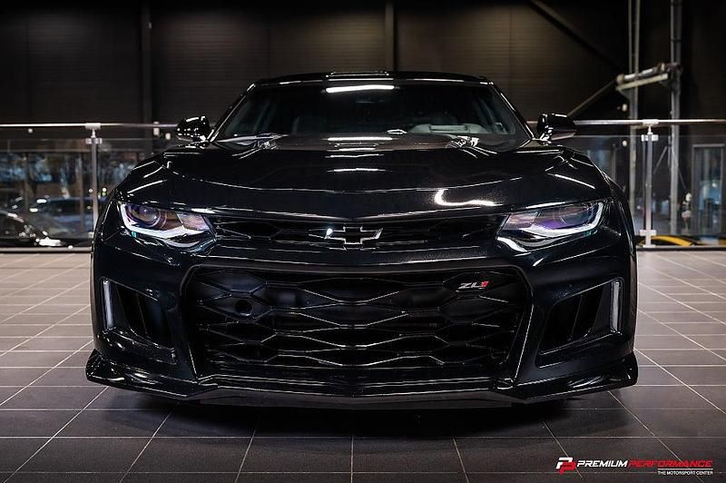 Begagnad Chevrolet Camaro ZL1 659 HK (484 kW) 2018 Svart