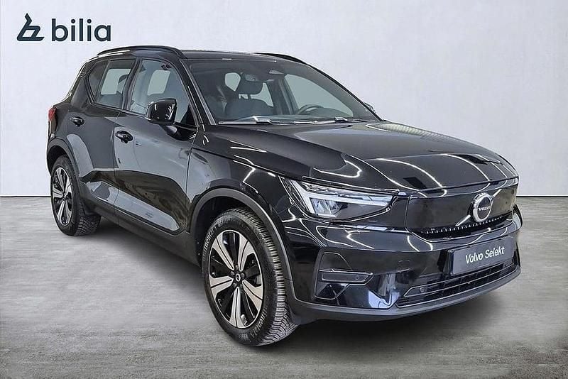 Begagnad Volvo XC40 Single Motor 185 kW (252 HK) 2023 Svart SUV