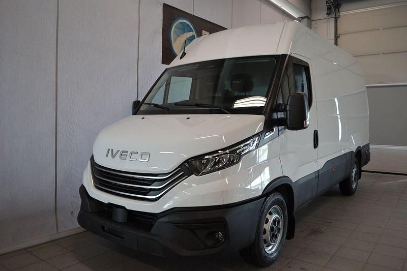Vit Ny 2025 Iveco Daily Van | 586 250 kr - Bild 1/4