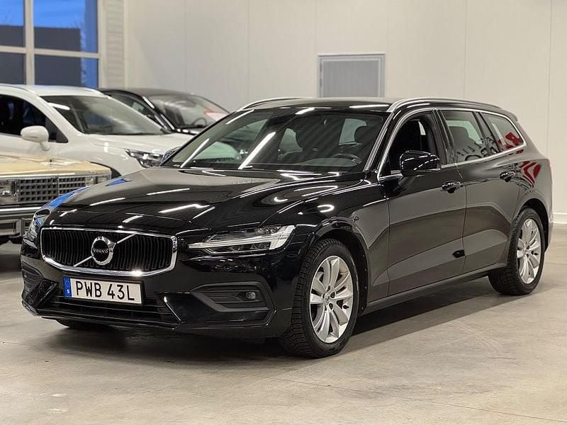 Begagnad Volvo V60 190 HK (139 kW) 2020 Svart Kombi