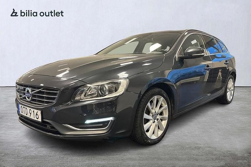 Grå Begagnad 2014 Volvo V60 Momentum Kombi | 169 900 kr (Marknadspris) - Bild 1/3