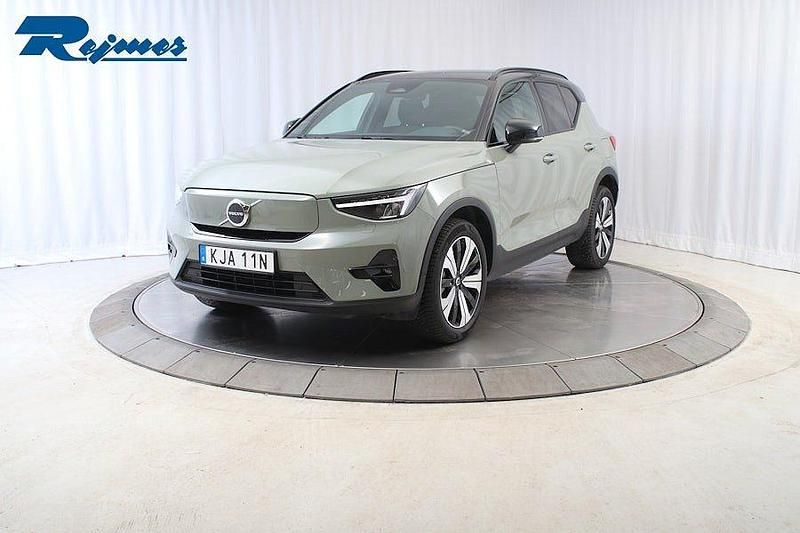 Grön Begagnad 2022 Volvo XC40 Plus SUV | 349 900 kr - Bild 1/1