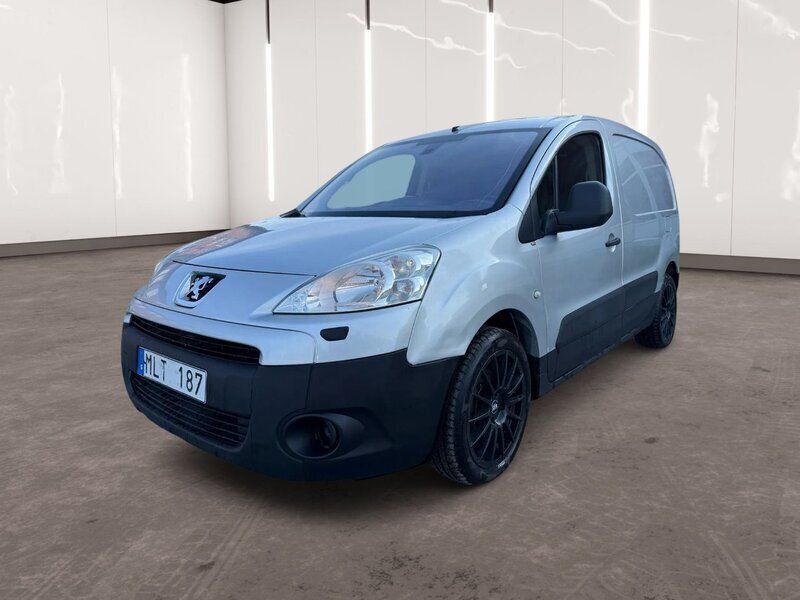 Ljusgrå (grå) Begagnad 2009 Peugeot Partner Van | 34 900 kr (Dyr) - Bild 1/4