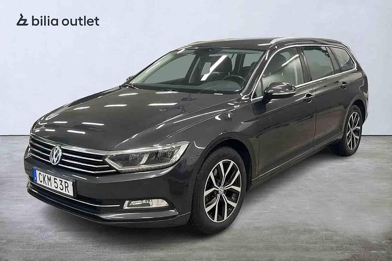 Grå Begagnad 2019 VW Passat Kombi | 199 900 kr (Lite dyr) - Bild 1/1