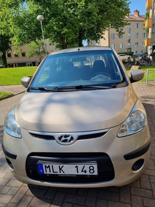 Grå Begagnad 2008 Hyundai i10 Halvkombi | 26 900 kr (Marknadspris) - Bild 1/4