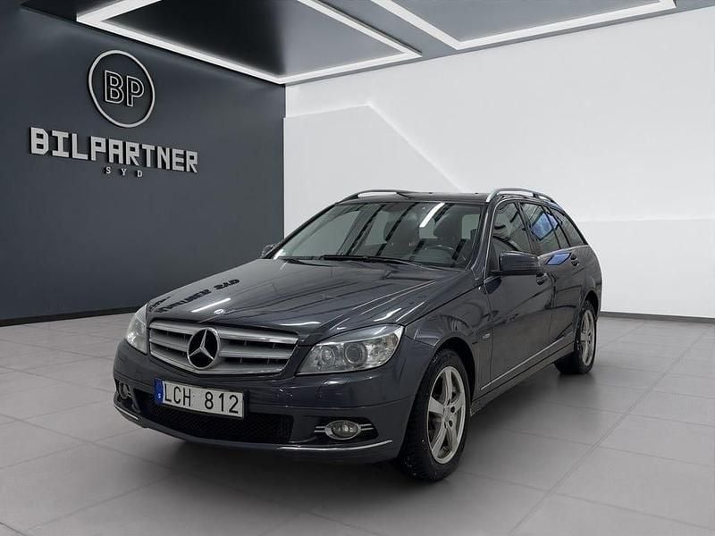 Mörkgrå Begagnad 2010 Mercedes C180 Avantgarde Kombi | 84 900 kr (Marknadspris) - Bild 1/4