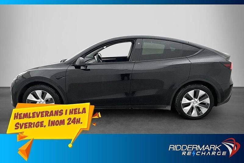 Begagnad Tesla Model Y Long Range AWD 378 kW (514 HK) 2022 Svart SUV