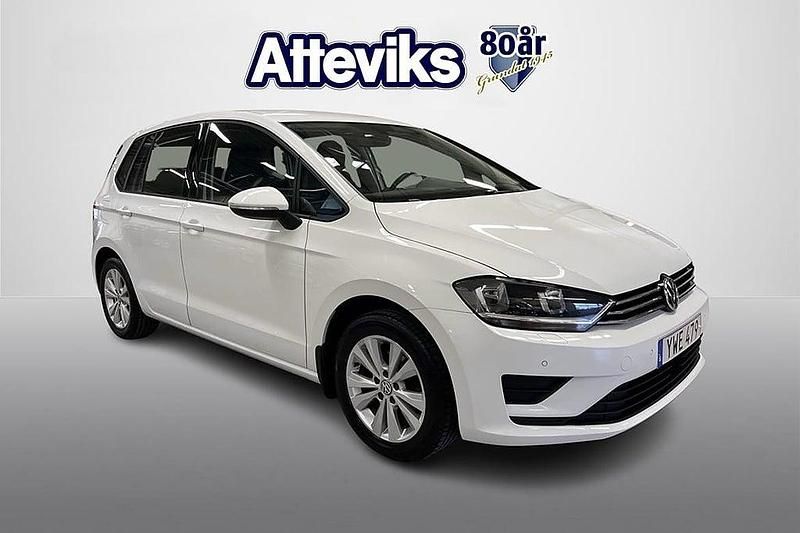 Vit Begagnad 2017 VW Golf VII Halvkombi | 174 900 kr (Lite dyr) - Bild 1/4