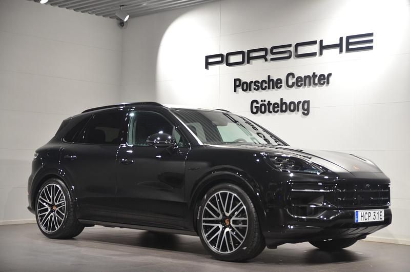 Ny 2026 Porsche Cayenne S E-Hybrid Black Edition SUV | 1 593 100 kr - Bild 1/4