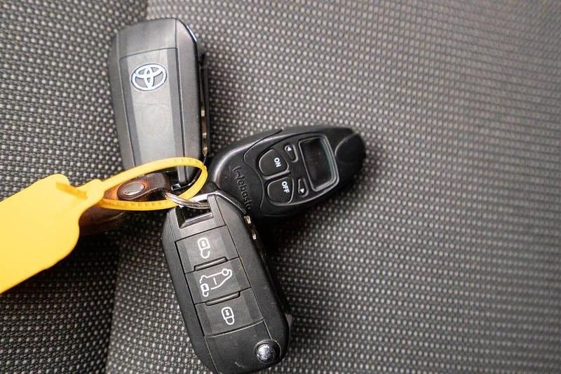 Begagnad Toyota Proace City City 131 HK (96 kW) 2021 Vit Minibuss