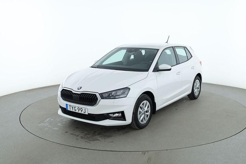 Vit Ny 2025 Skoda Fabia | 181 000 kr (Marknadspris) - Bild 1/3
