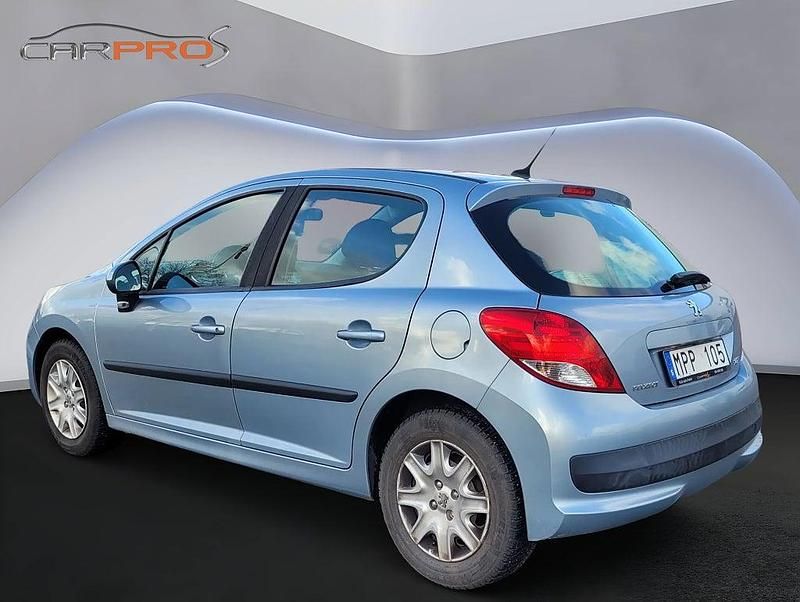 Begagnad Peugeot 207 95 HK (69 kW) 2010 Ljusblå Halvkombi