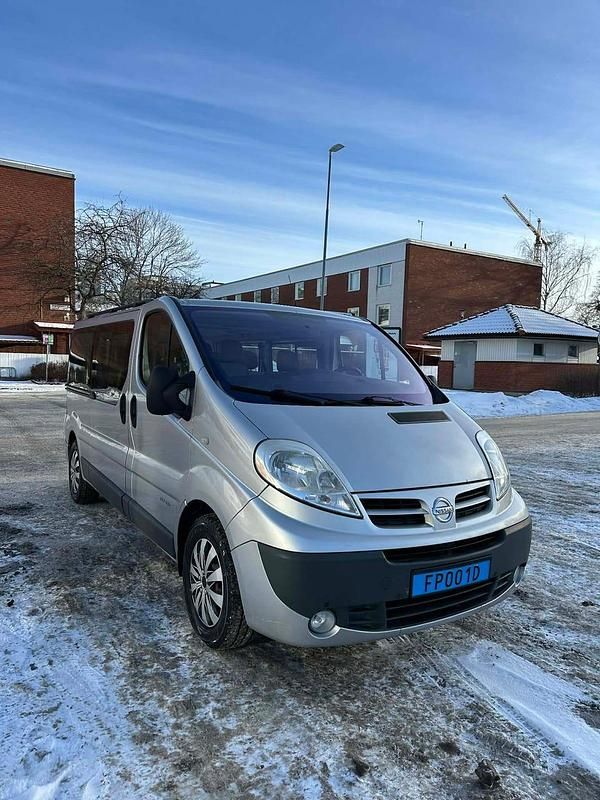 Begagnad Nissan Primastar 146 HK (107 kW) 2011 Minibuss