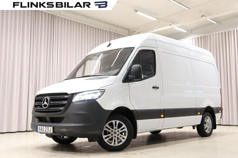 Vit Begagnad 2022 Mercedes Sprinter Van | 419 900 kr (Superpris) - Bild 1/4