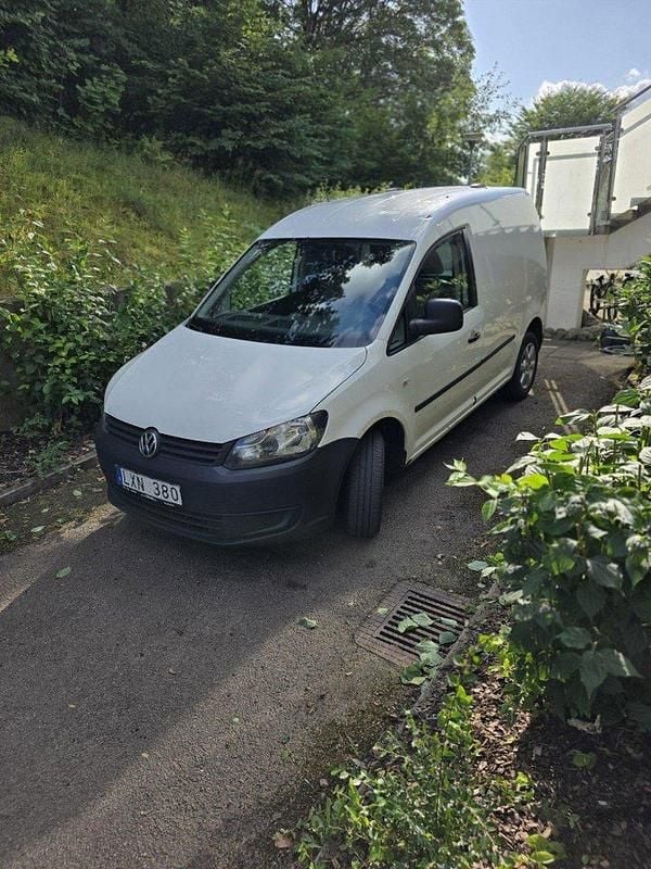 Vit Begagnad 2012 VW Caddy Minibuss | 35 000 kr (Bra pris) - Bild 1/4