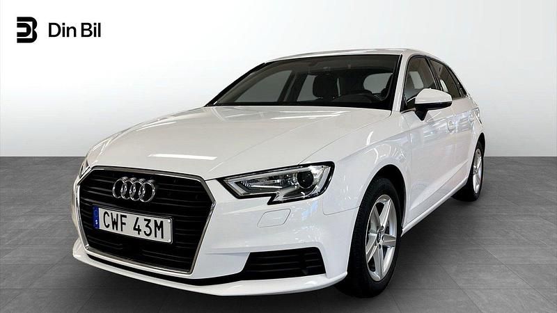 Vit Begagnad 2019 Audi A3 Sportback Proline Halvkombi | 179 900 kr (Marknadspris) - Bild 1/4