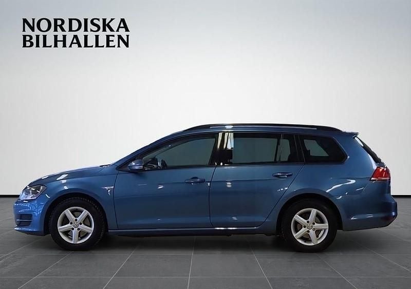 Begagnad VW Golf VII 110 HK (80 kW) 2015 Blå Kombi