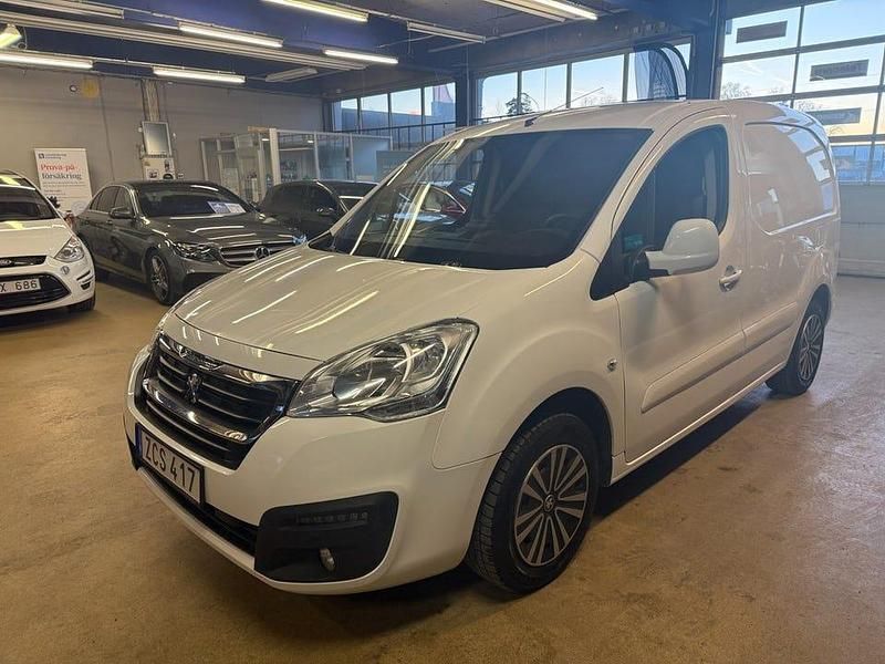 Begagnad Peugeot Partner 99 HK (72 kW) 2017