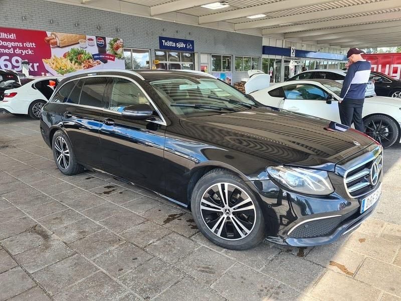Begagnad Mercedes E220 163 HK (119 kW) 2020