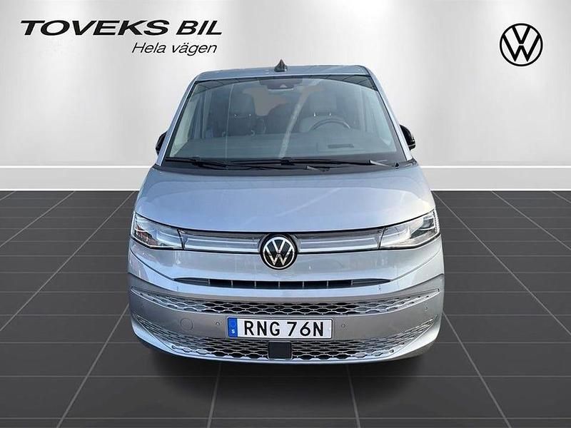 Begagnad VW Multivan Style 245 HK (180 kW) 2025 Silver Van