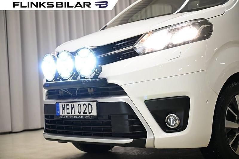 Begagnad Toyota Proace 177 HK (130 kW) 2020 Vit Minibuss
