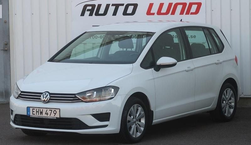 Vit Begagnad 2017 VW Golf VII Halvkombi | 135 000 kr (Bra pris) - Bild 1/4