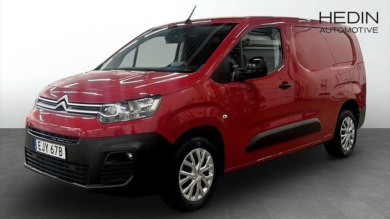 Röd (red) Begagnad 2022 Citroën Berlingo Minibuss | 209 800 kr (Dyr) - Bild 1/4