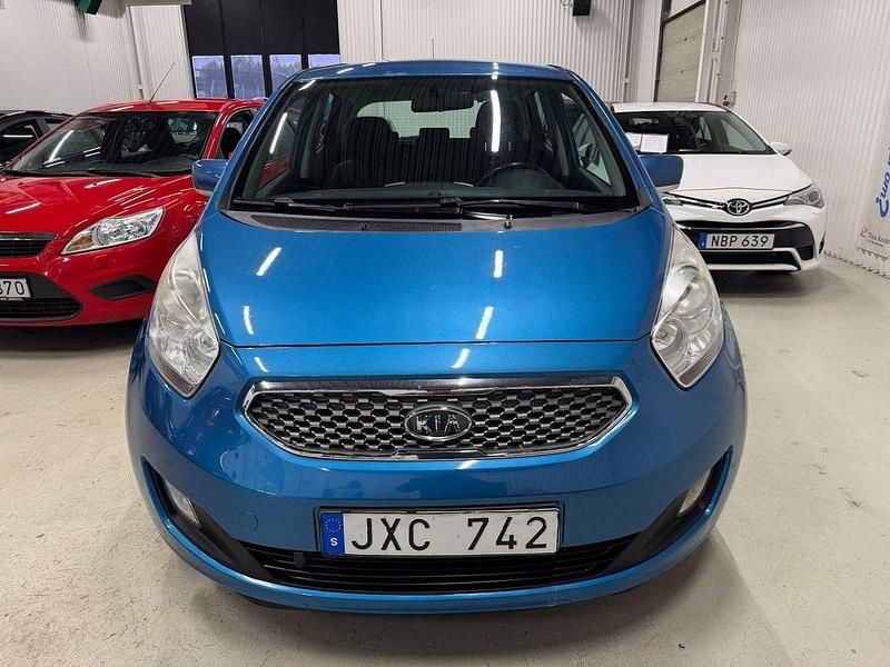 Blå Begagnad 2010 Kia Venga Comfort Halvkombi | 59 500 kr (Marknadspris) - Bild 1/4