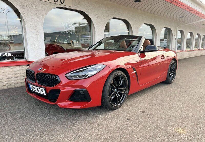 Röd Begagnad 2022 BMW Z4 M Sport Cab | 565 000 kr (Dyr) - Bild 1/4