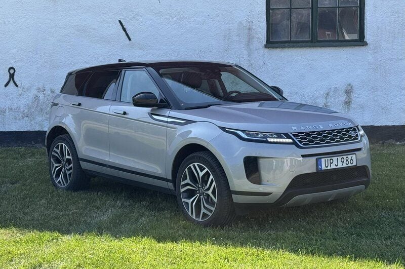 Grå Begagnad 2020 Land Rover Range Rover evoque SUV | 349 000 kr (Marknadspris) - Bild 1/4