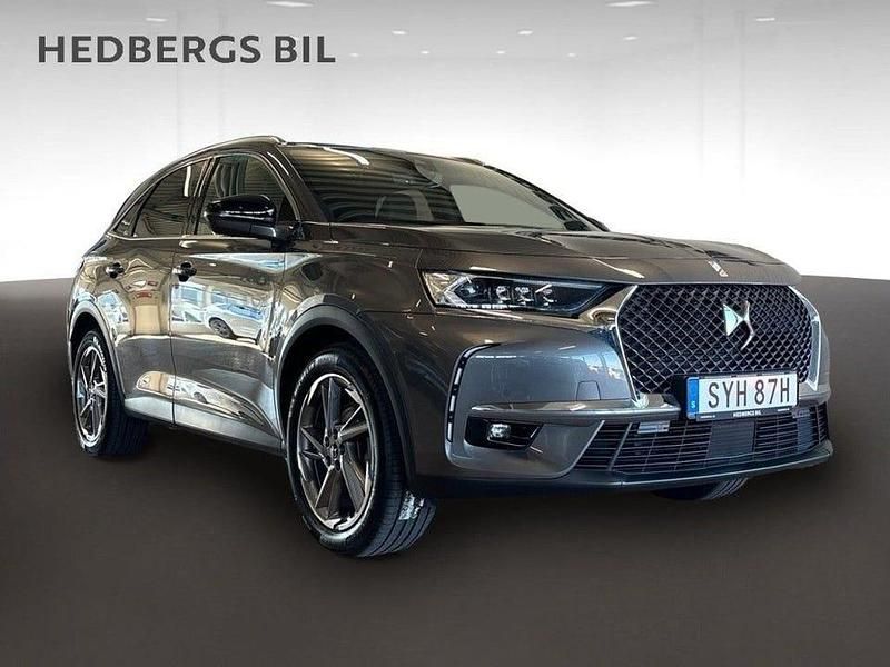 Grå Begagnad 2022 DS Automobiles DS7 Crossback Performance SUV | 269 900 kr - Bild 1/4