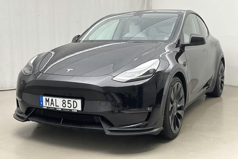 Svart Begagnad 2023 Tesla Model Y SUV | 429 000 kr (Bra pris) - Bild 1/4