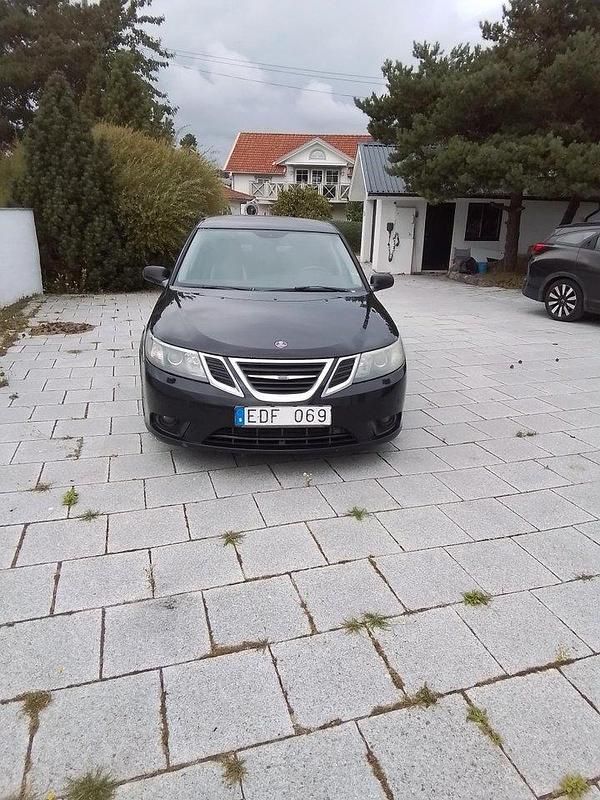Svart Begagnad 2008 Saab 9-3 Vector Sedan | 21 000 kr (Superpris) - Bild 1/4