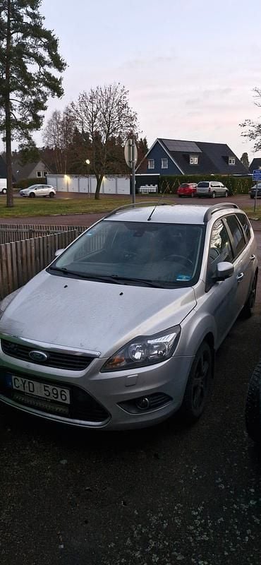 Begagnad 2009 Ford Focus Kombi | 15 000 kr (Bra pris) - Bild 1/2