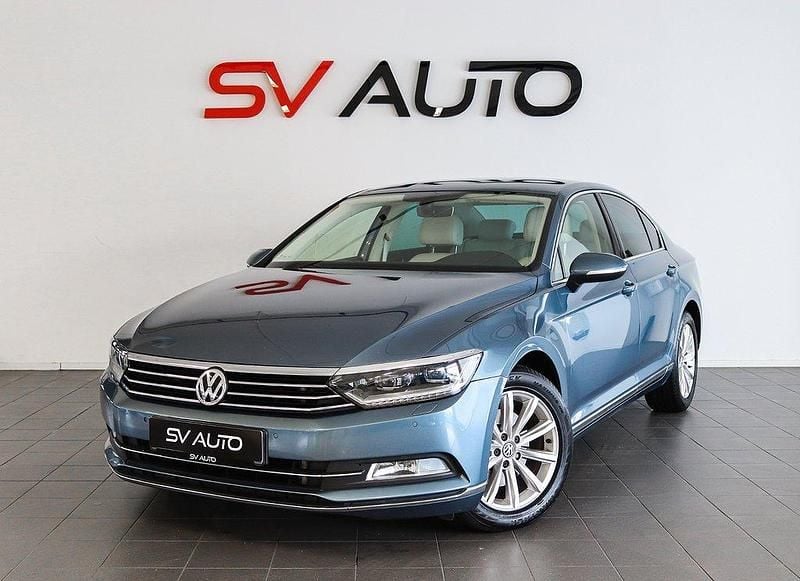 Blå Begagnad 2015 VW Passat GT Sedan | 144 900 kr (Marknadspris) - Bild 1/4