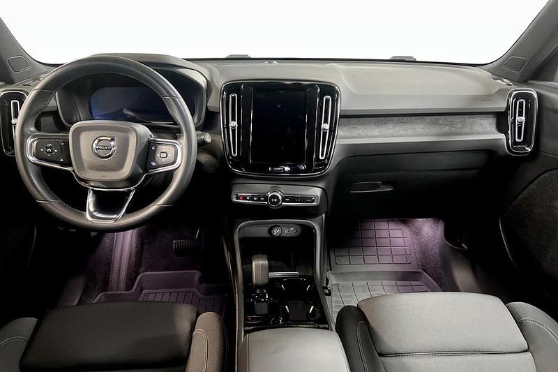 Begagnad Volvo XC40 Single Motor 175 kW (238 HK) 2023 Grå SUV