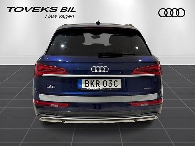 Begagnad Audi Q5 Proline 204 HK (150 kW) 2021 Blå SUV