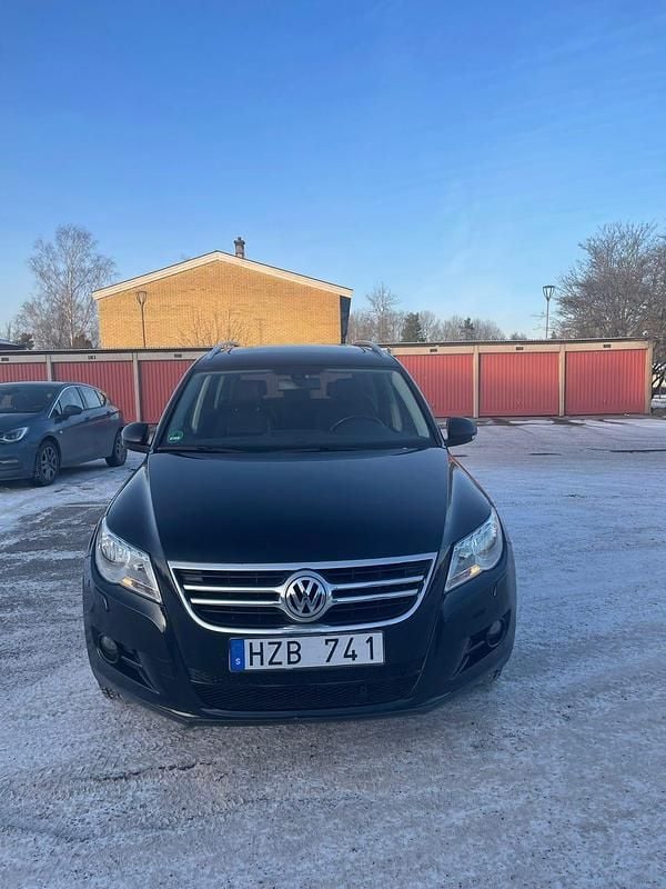 Begagnad VW Tiguan Sport 140 HK (102 kW) 2009 SUV