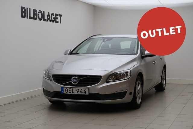 Silver Begagnad 2016 Volvo V60 Business Edition Kombi | 189 500 kr (Marknadspris) - Bild 1/4
