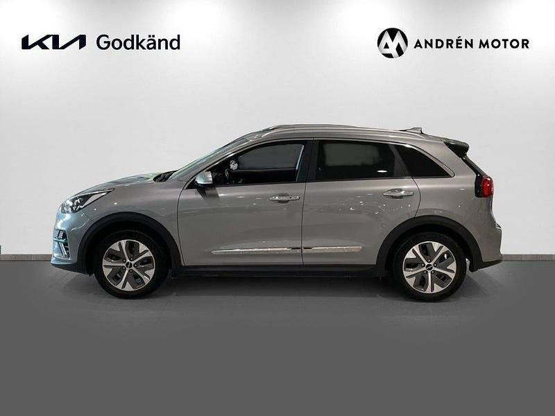 Begagnad Kia e-Niro Advance 150 kW (204 HK) 2022 Grå SUV