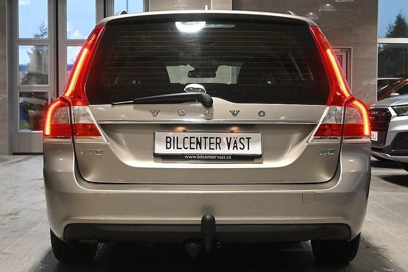 Begagnad Volvo V70 116 HK (85 kW) 2014 Ljusbrun (grå metallic) Kombi