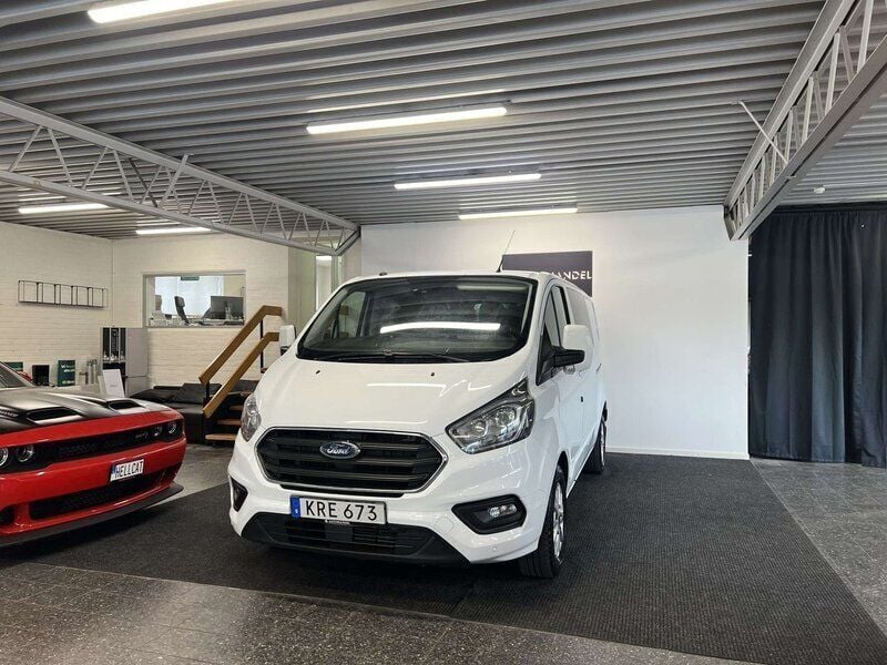Vit Begagnad 2018 Ford Transit Custom Van | 229 900 kr (Dyr) - Bild 1/4